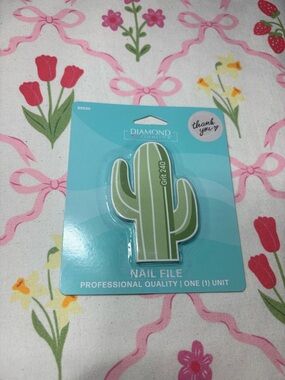 New Diamond Cosmetics Cactus Nail File - Green
